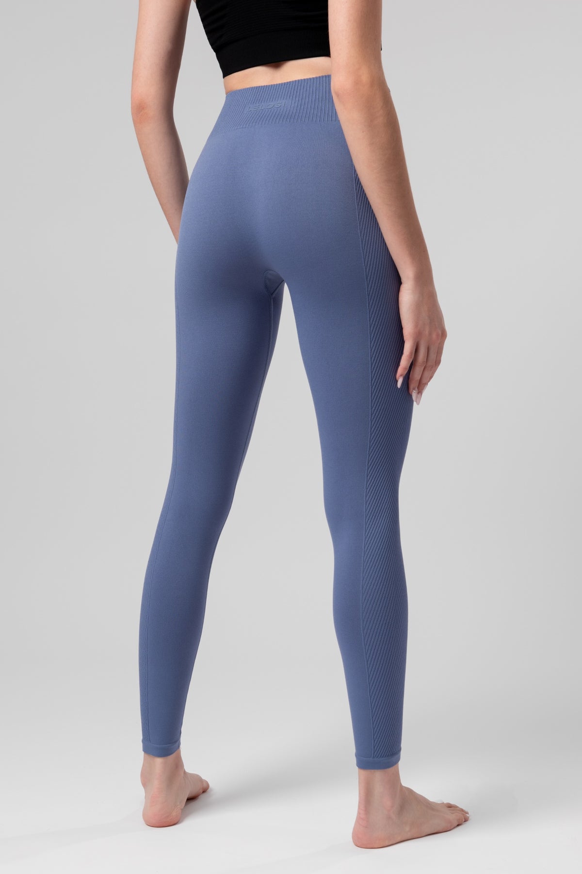 lelosi_seamless_move ella_3