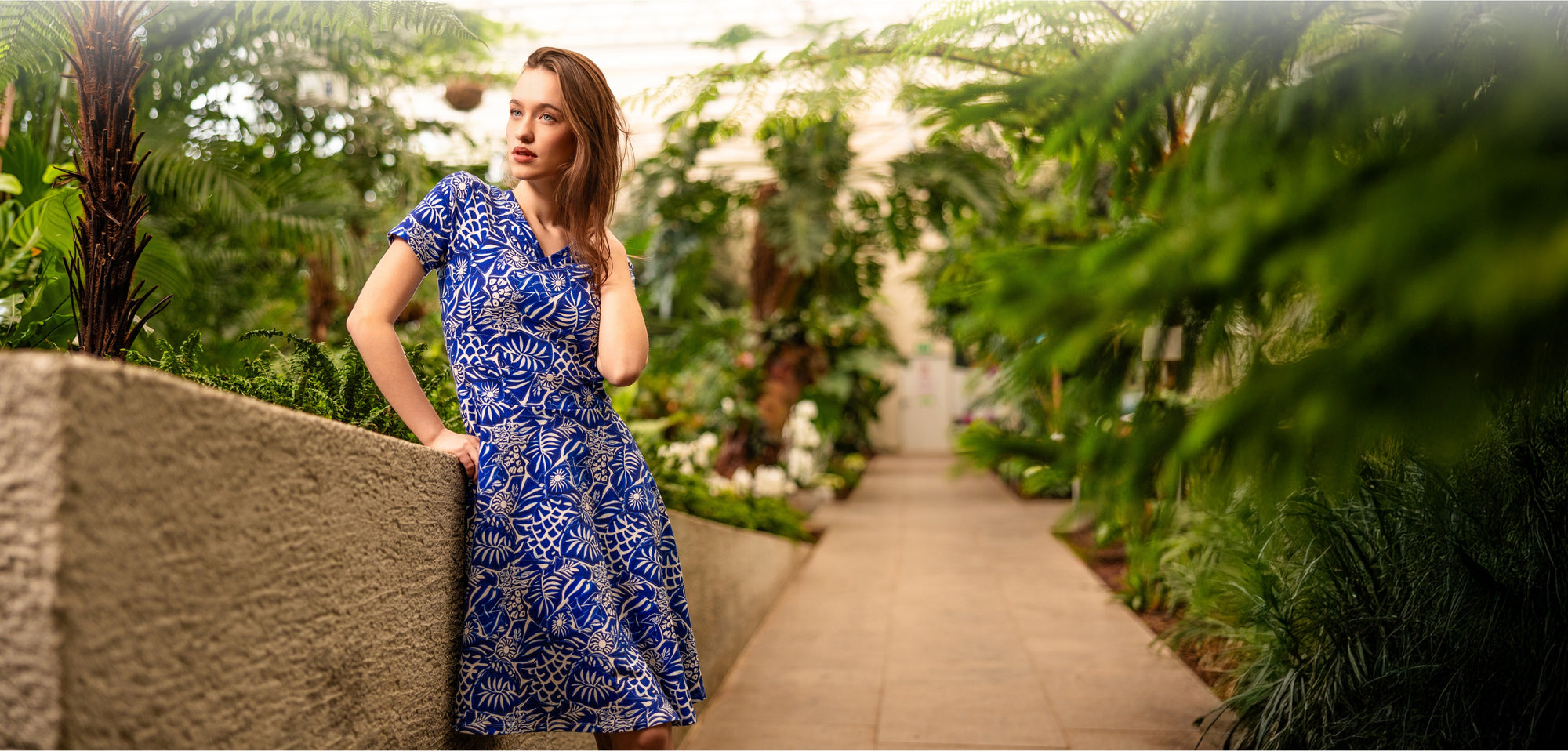 Lagano. Ženstveno. Tvoje.