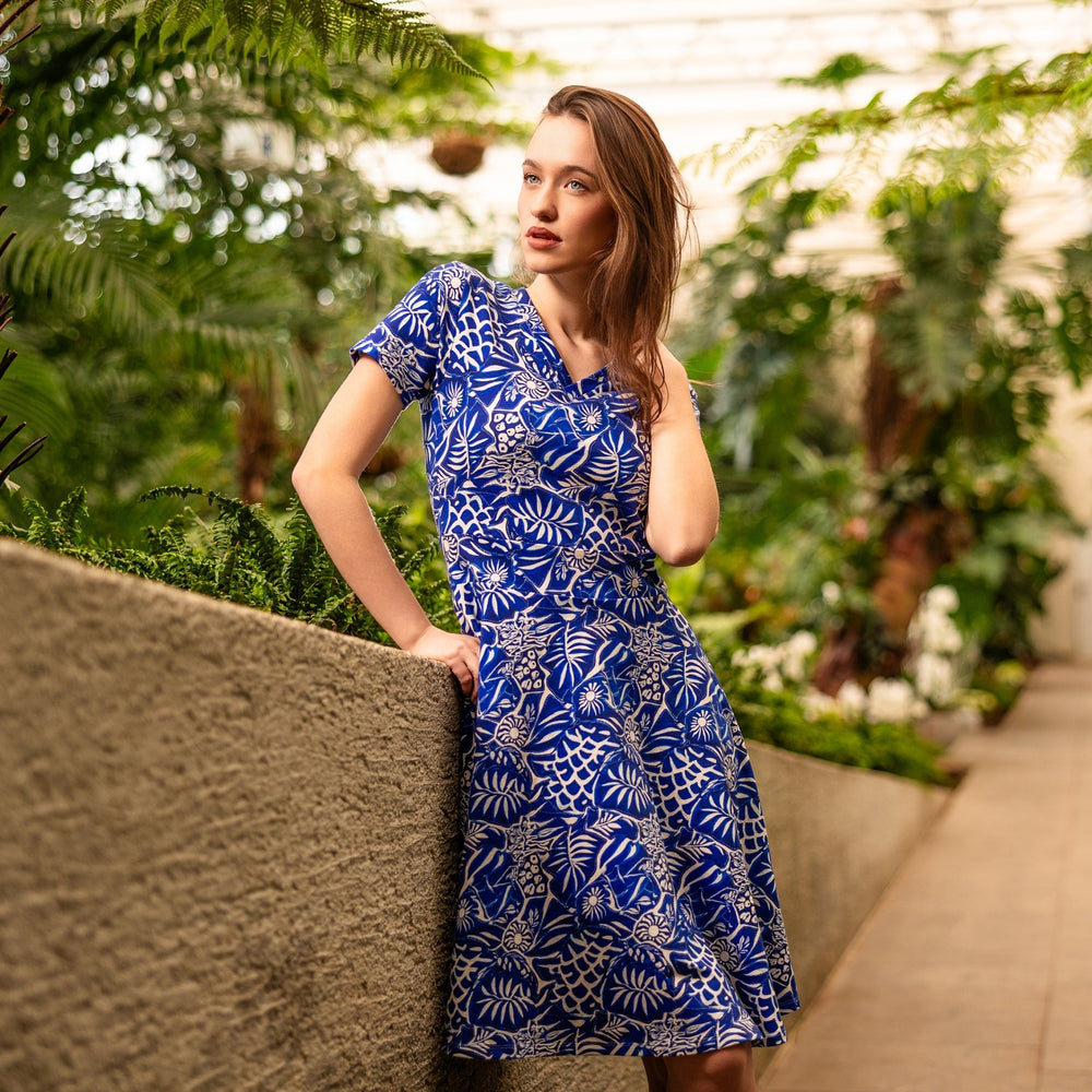 Lagano. Ženstveno. Tvoje.