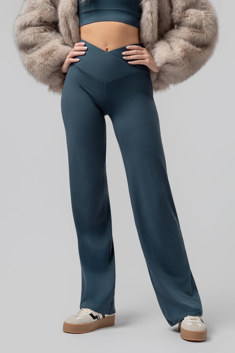 lelosi_tajice_vibe relaxed thia_0