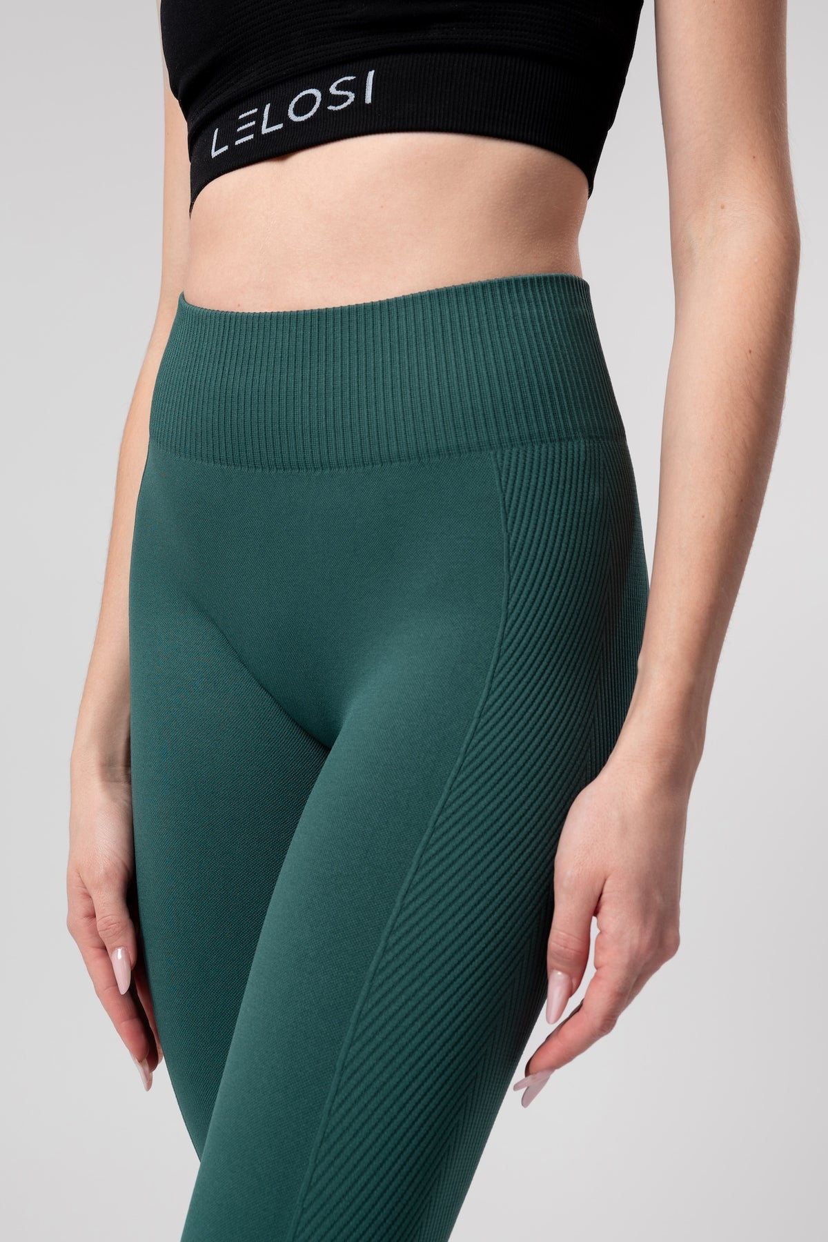lelosi_seamless_move rhea_4