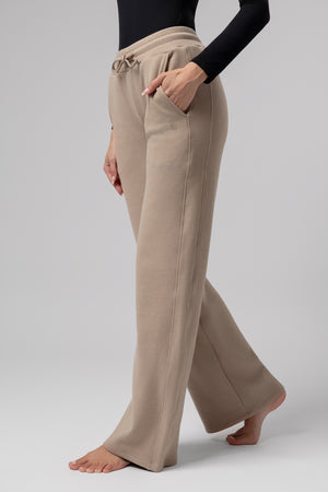 lelosi hlače supercomfort saweetie 1