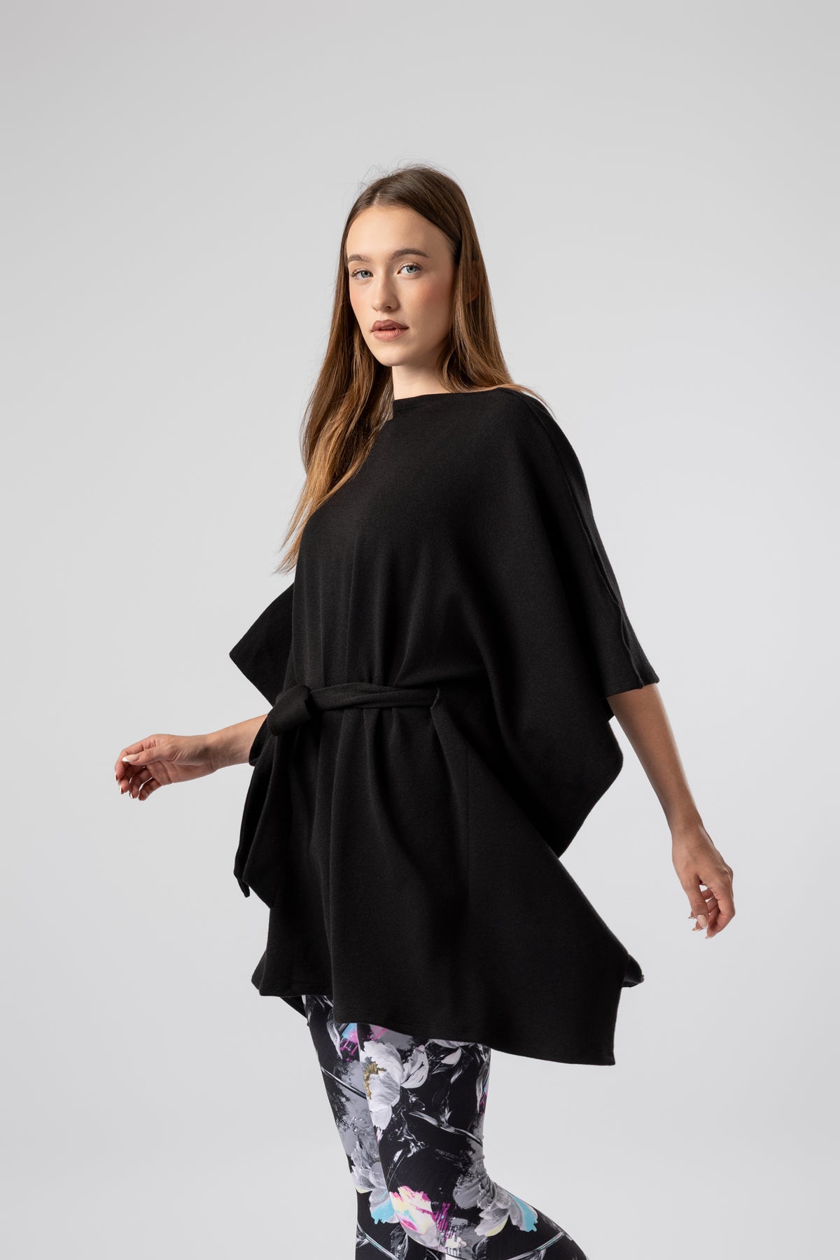 lelosi_pončo_knitline lacey_1