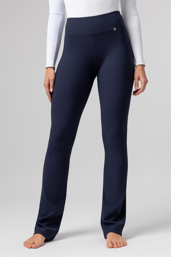lelosi_tjice_move bootcut sylvie_1