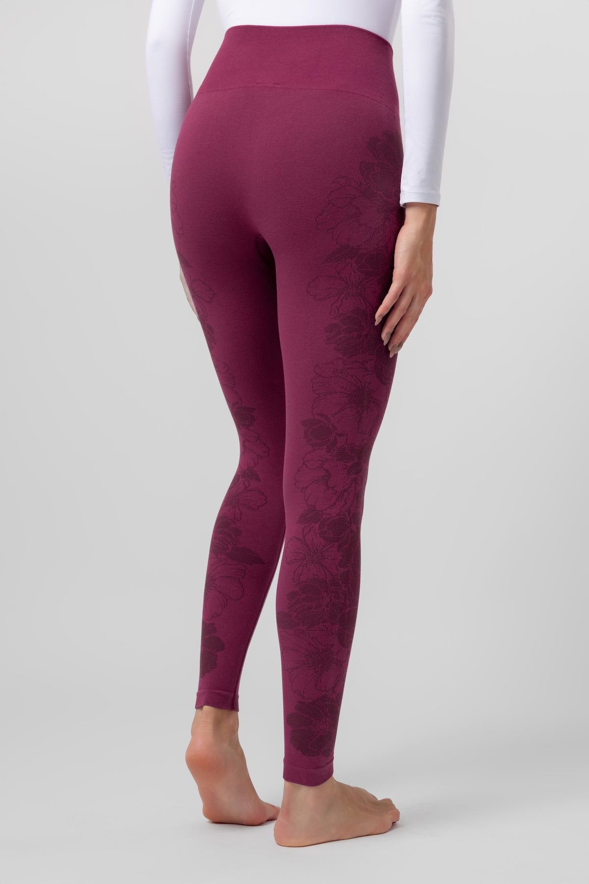 lelosi_seamless_tajice avila_4