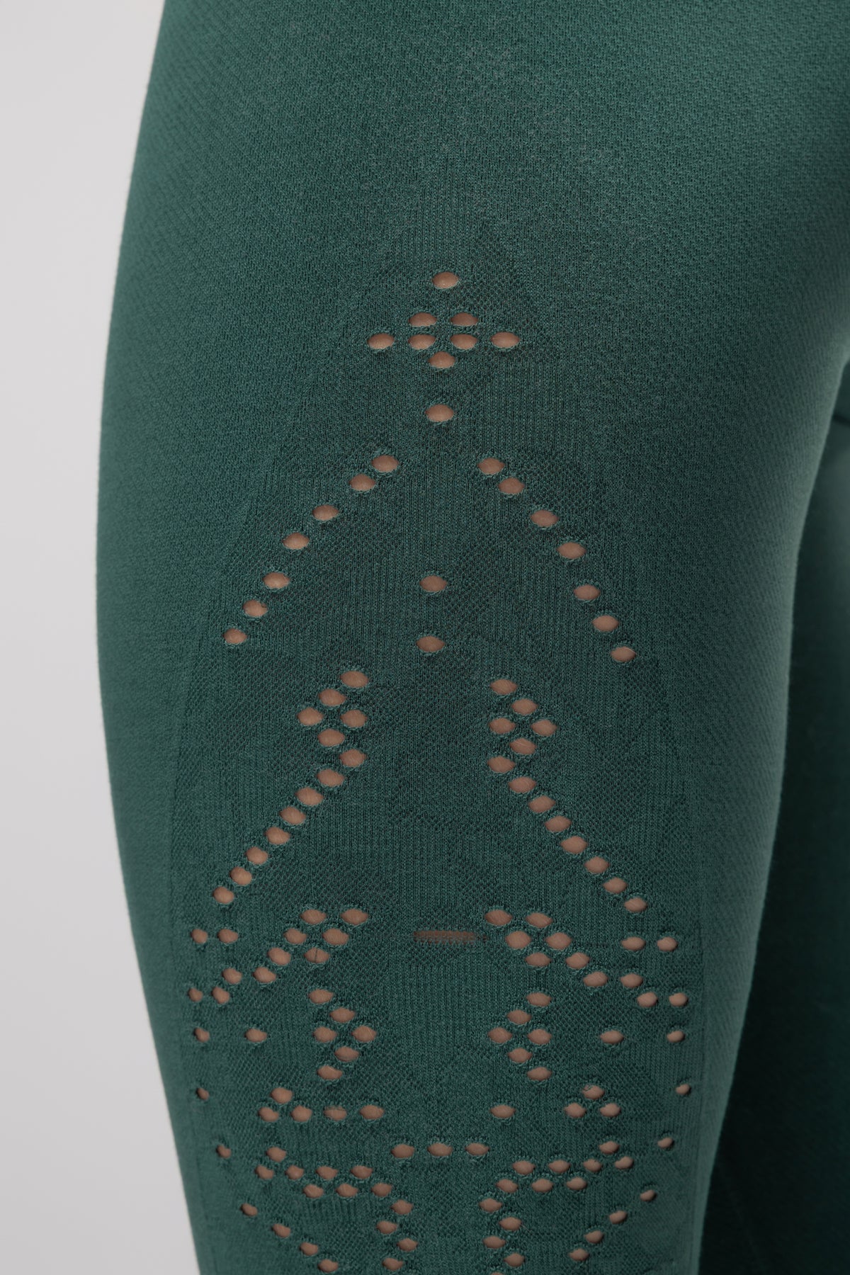 lelosi_seamless_tajice lewes_4