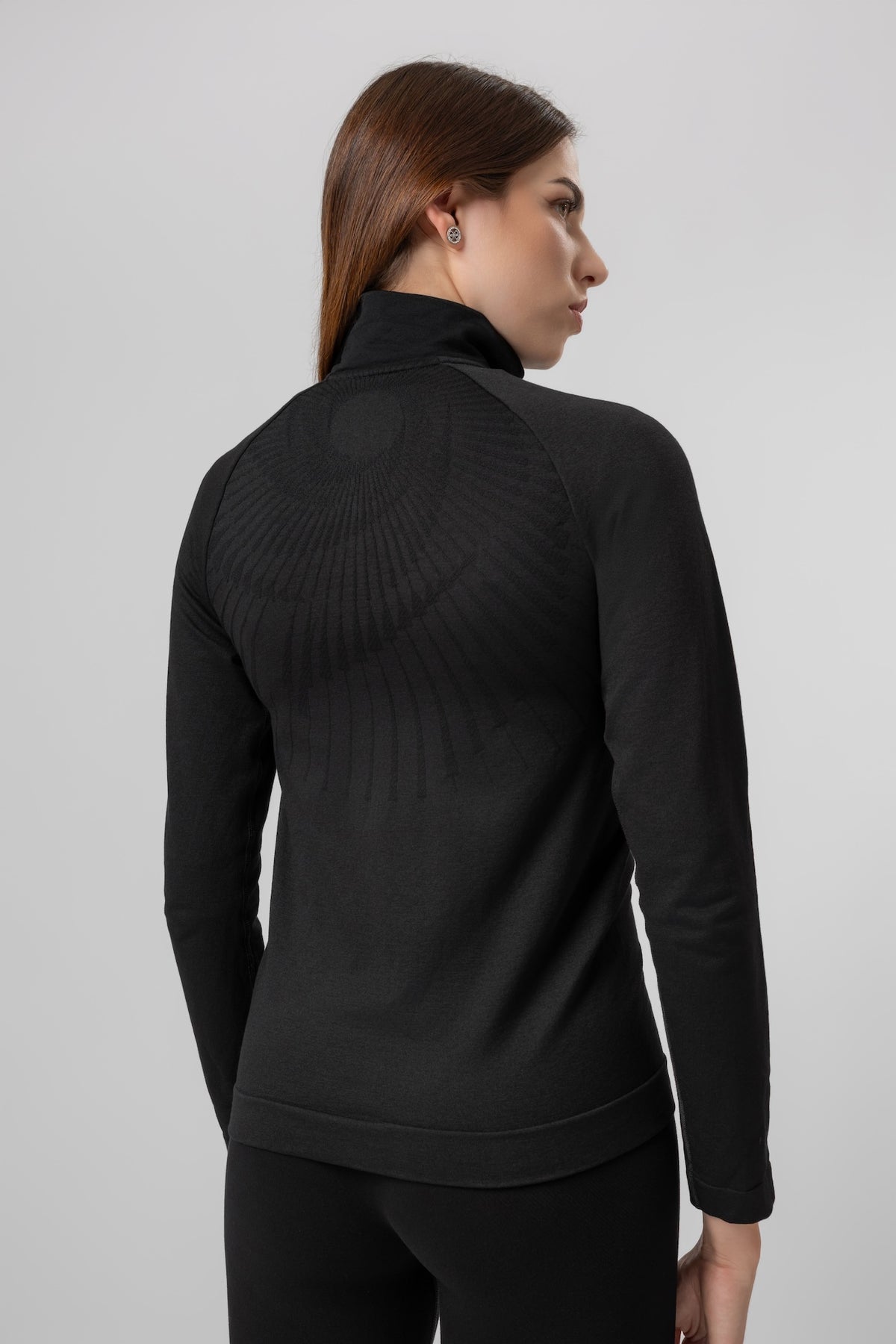lelosi_seamless_zipper yachats_1