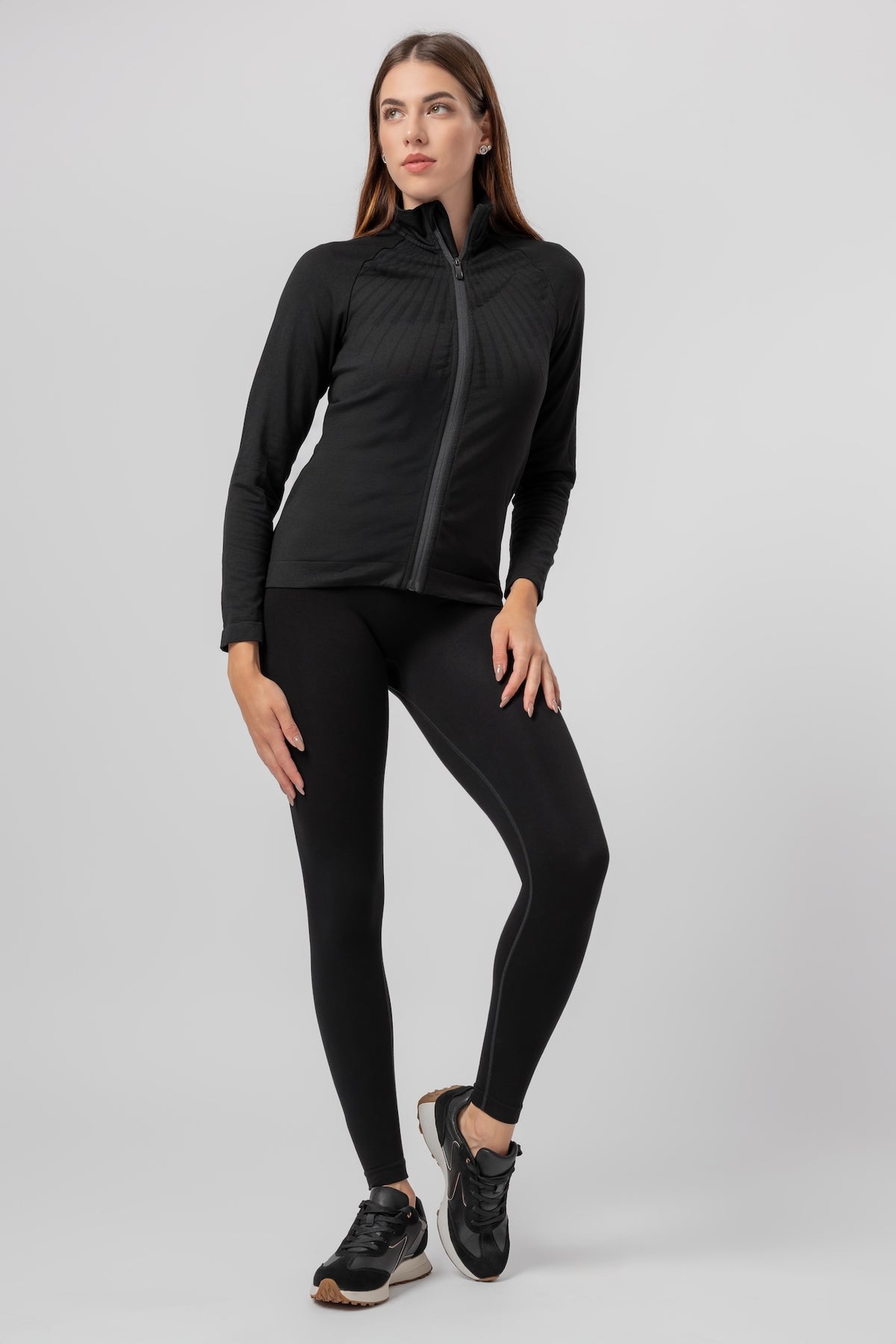 lelosi_seamless_zipper yachats_4